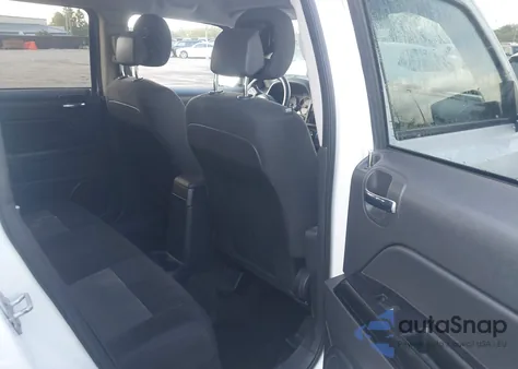 2016 Jeep Patriot Latitude из США, поврежденный, VIN 1C4NJRFB9GD759698